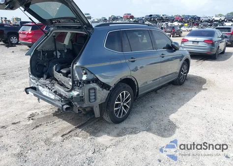 2019 Volkswagen Tiguan 2.0T Se/2.0T Sel/2.0T Sel R-Line/2.0T Sel R-Line Black из США, поврежденный, VIN 3VV2B7AX1KM195499